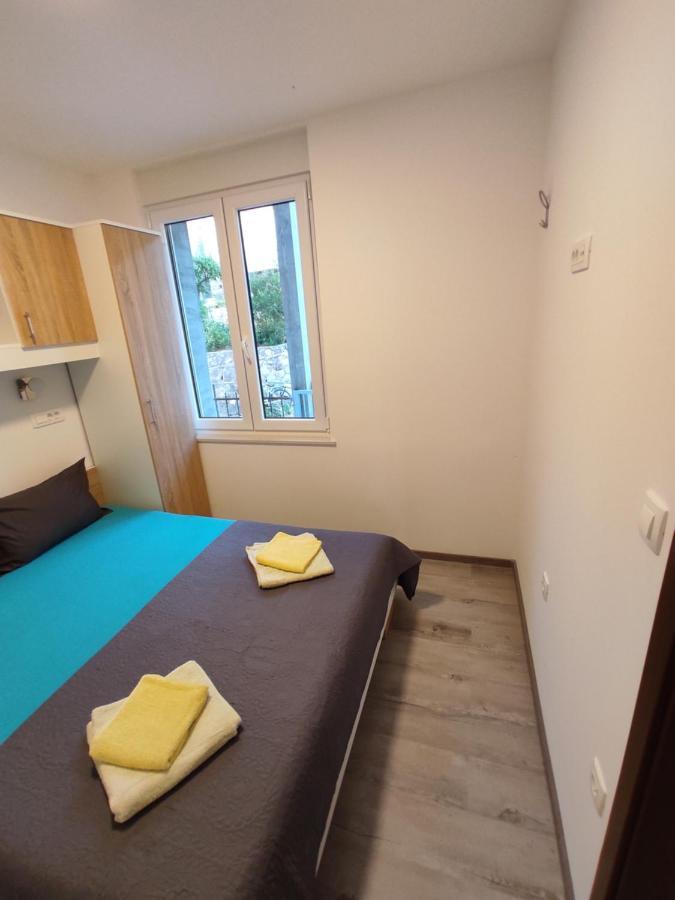 Apartment Ravnice Omiš Exterior foto