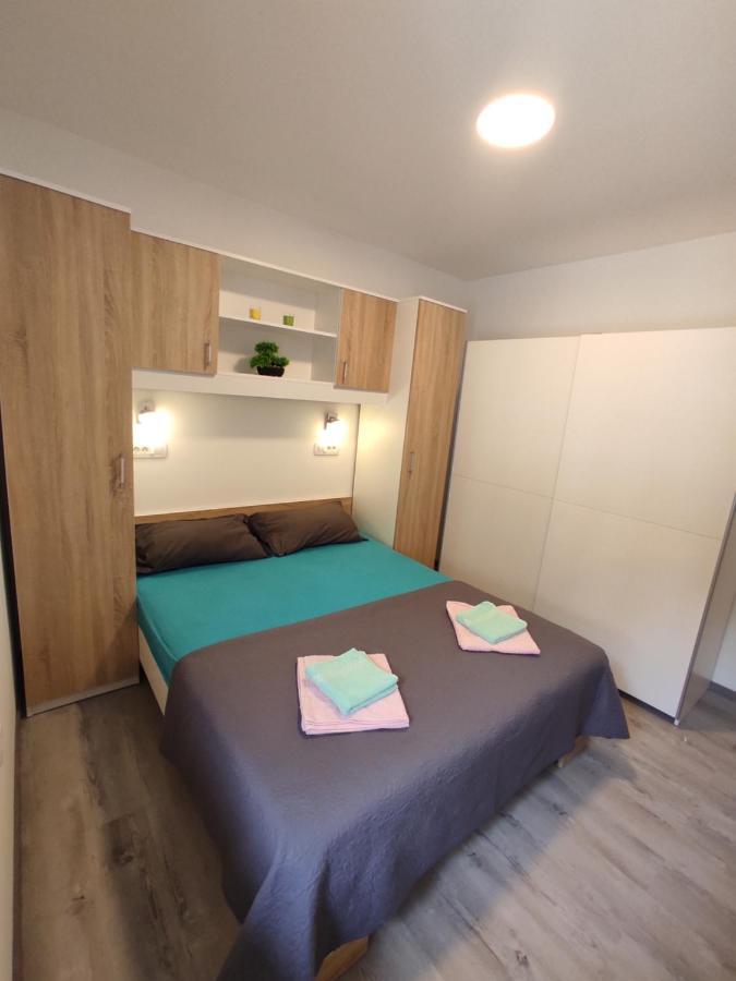 Apartment Ravnice Omiš Exterior foto